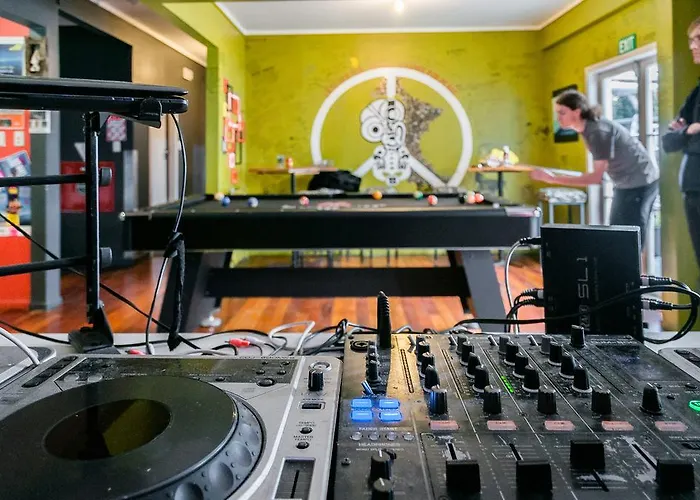 Hostal Crash Palace Backpackers