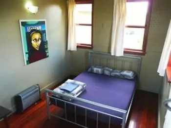 Hostal Crash Palace Backpackers