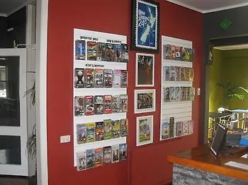 Hostal Crash Palace Backpackers